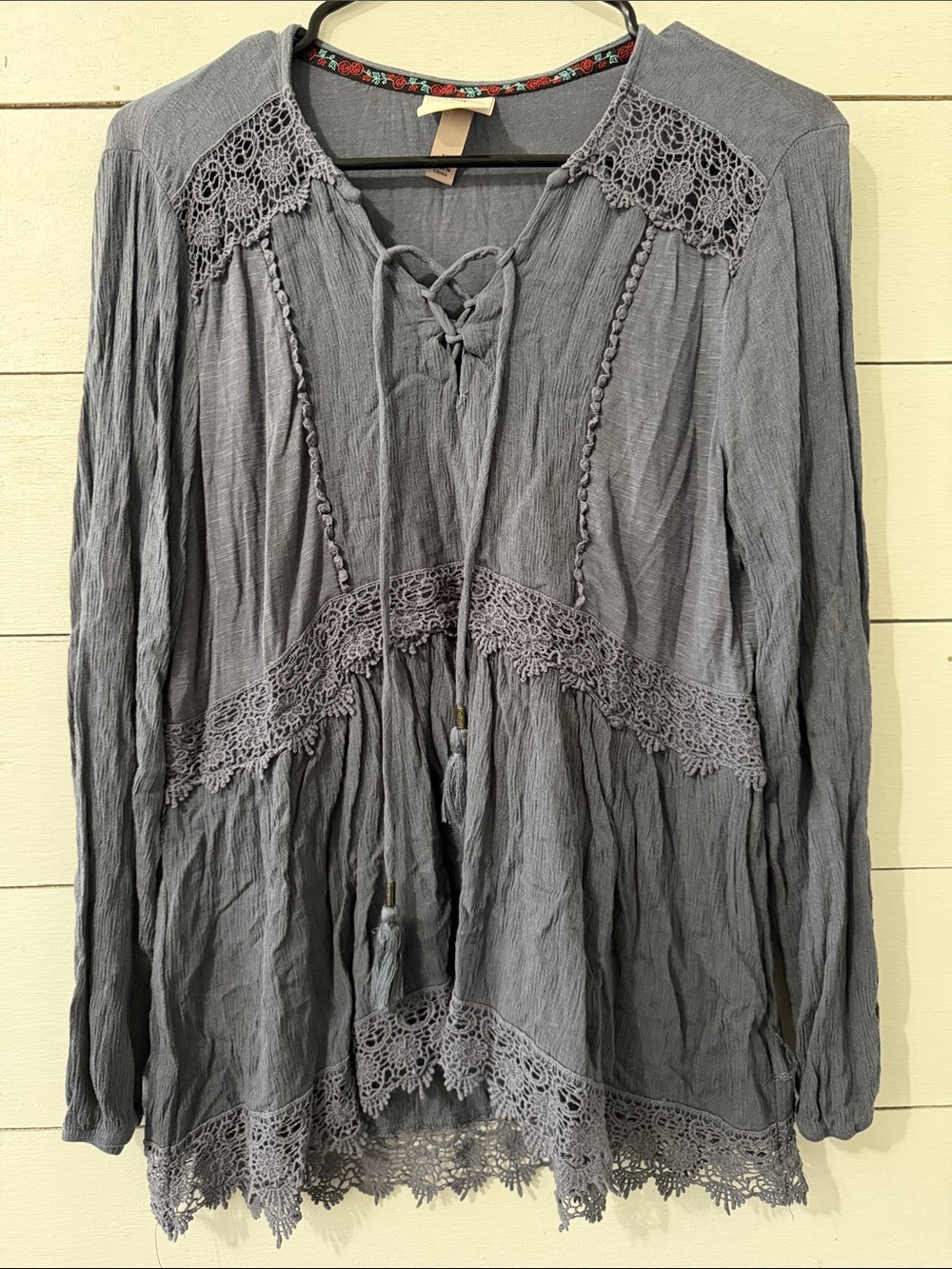 Knox Rose Gray Lace-Trim Peasant Tunic